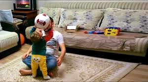 Babasina Topla Vuran Tokat Atan Agzini Yirtan Pisikopat Bebek Youtube Bebek Babalar Ayi