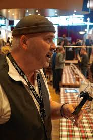 Villingen-Schwenningen: „Wir haben zuhause immer einen Vorrat von rund 200  Flaschen der verschiedensten Sorten“: Bei der Villinger Whiskymesse treffen  sich die Whisky-Liebhaber