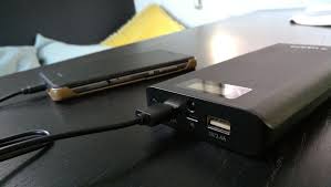 Testing a power bank capacity using a usb multimeter. Test Varta 18200 Power Bank Einraumwohnung