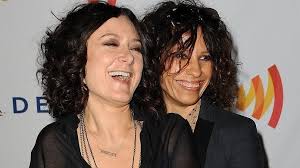 Sara gilbert was born sara rebecca abeles on january 29, 1975, in santa monica, california. Sara Gilbert And Linda Perry A Rare Glimpse Into The Conners Star S Family Life