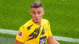 Es wird ein paar tage dauern. Muskelfaserriss Bvb Muss Einige Wochen Auf Thorgan Hazard Verzichten Sportbuzzer De