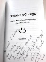 This set of spanish student facing resources includes book club management resources for use with smile by raina telgemeier. Smile For A Change How The World S Favorite Expression Can Affect Your Life By Guy Bavli Used 1557479553bjs Old Rare At World Of Books