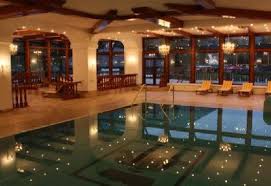 Piatra craiului national park and mount tampa reflect the area's natural beauty and area attractions include dino parc rasnov and paradisul acvatic. Aurelius Imparatul Romanilor Poiana Brasov Romania Alfitravel Ro