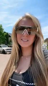 How do I look my beautiful fan ❤