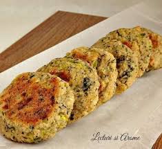 Chiftelute Cu Quinoa Si Dovlecel La Cuptor Lecturi Si Arome Vegetarian Party Food Baby Food Recipes Diy Food Recipes