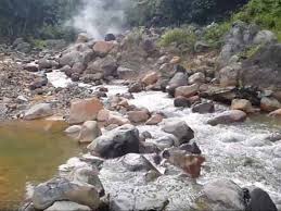 Karena untuk sampai ke lokasi akan membutuhkan sedikit trekking menyusuri area hutan. Destinasi Wisata Di Tapsel Fokus Pada Pemandian Alam Air Belerang Aek Nabara Marancar Sumut Indozone Id