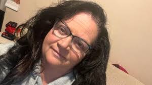 Stephanie Bedwell's Instagram, Twitter & Facebook