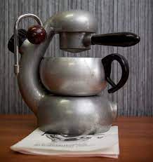 Original Atomic Espresso Capuccino Maker My Mother Had One Of These And Used It For Many Years Before Upgrading To A M Coffee Lover Coffee Cafe Vintage Coffee