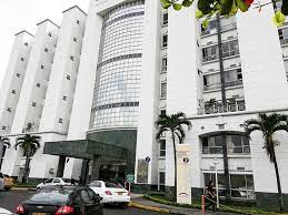Clínica las américas cuenta con tres centros ambulatorios: Dos Clinicas De Medellin Cambian De Dueno Vivir En El Poblado