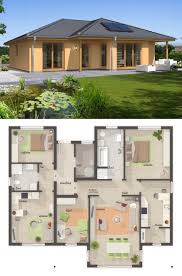 Ihr haus wird von erfahrenen fachleuten aus unserer region in bester qualität erstellt und zusätzlich durch einen unabhängigen baugutachter überwacht. Bungalow 128 Mit Walmdach Und Wintergarten Erker Town Country Haus Hausbaudirekt House Plans