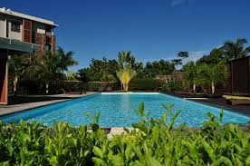 Epingle Par Aito Immobilier Sur Piscines Du Fenua Tahiti Piscine Tahiti Et Appartement