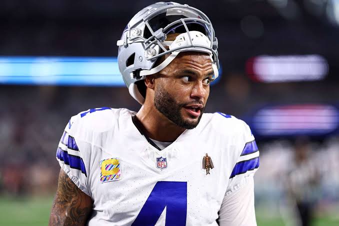 Dak Prescott Stares Down Staffer Heckler Shaded Cowboys' 'Embarrassing' Loss