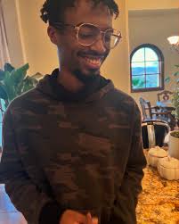 Ezra Griffin's Instagram, Twitter & Facebook