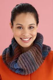 Buttoned Cowl (Crochet)