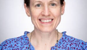 Elizabeth Cahill's Instagram, Twitter & Facebook