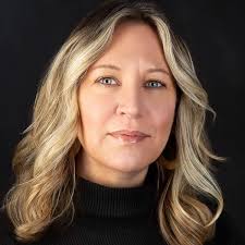 Amazon.com: Fugitive Denim: A Moving Story of People and Pants in the  Borderless World of Global Trade: 9780393335422: Snyder, Rachel Louise:  Books