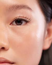 The 13 Best Natural Looking False Eyelashes Of 2021