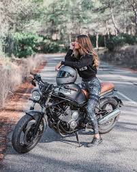 Pin By M R B L A C K On Voľ 5 In 2020 Cafe Racer Girl Motorcycle Girl Motorcycle Outfit