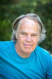 Kim Axelrod's Instagram, Twitter & Facebook