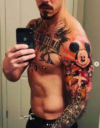 Artist, designer, and television host creating a brand and loving every second of it! Stories And Meanings Behind David Bromstad S Tattoos David Bromstad S Tattoo Collection Tattoo Me Now