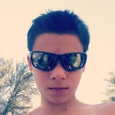 Dylan Leung‏ (‎@DylanLeung12)