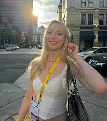 Bubbell - Free pics, galleries & more at Babepedia