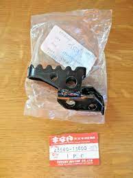 Suzuki NOS Left Hand Footrest 43560-13600-019 aka 43560-13601-019 TS50 See  List | eBay
