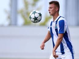 Oleg reabciuk fifa 21 career mode. Oficial Oleg Reabciuk Ex Fc Porto Assina Pelo Pacos Maisfutebol