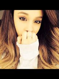 perfecting the selfie beruhmtheiten ariana grande promis