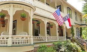 2 Night Stay For Two At Engadine Inn Cabins At Honey Hill In Candler Nc Combine Up To 4 Nights Intimate Wedding Venues Wedding Event Venues Event Venues