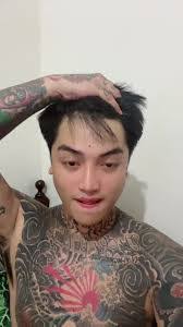 Carl Manahan's Instagram, Twitter & Facebook