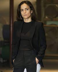 With tensions rising, teresa arranges a sit down in new york between the dominicans and the russians. Queen Of The South Season 5 Release Date Cast Trailer Plot Tv Radio Showbiz Tv Express Co Uk