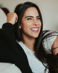 Betty Varela's Instagram, Twitter & Facebook