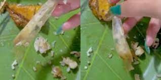 Di dalamnya terdapat berabagi bahan makanan seperti cumi dan lainnya. Viral Video Wanita Kesal Tulang Cumi Dikira Plastik Ucapannya Jadi Sorotan Merdeka Com