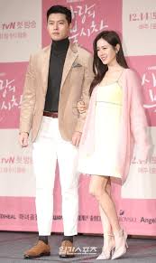 현빈, 손예진 두 배우는 작품을 통해 인연을 맺게 되었고 드라마 종영 이후 서로에 대한 좋은 감정을 가지고 연인으로 발전하게 되었습니다. Djcmecyhg Xegm