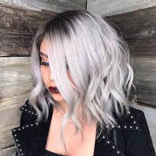 60 Shades Of Grey Silver And White Highlights For Eternal Youth Silver White Hair Silver Blonde White Blonde Highlights