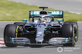 De coureur van mercedes moet zondag om 14.00 uur als tiende van start. Mercedes Begint Ijzersterk In Canada Vierde Tijd Voor Verstappen