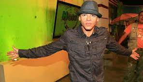 Vico C Fue Dado De Alta Tras Haber Sido Inducido Al Coma Por Convulsiones Fotos Off Side Depor