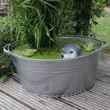 Wir haben vor drei jahren mal eine alte zinkwanne per kleinanzeige gekauft und hatten diese bislang als wasserbecken (mit kies am boden und einigen wasserpflanzen) im garten stehen. Zinkwanne Babywanne Miniteich Wasserdicht Stabil 40l 33 95