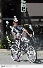 21 Momente In Denen Hipster Wirklich Ubertrieben Haben Stricken Lustig Fahrrad Kunst Fahrradkunst