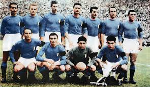 Domenico berardi, lorenzo insigne y ciro immobile formarán el tridente ofensivo de italia en el partido inaugural de la eurocopa, contra una. File Calcio Italia Vs Austria 22 5 1949 Jpg Wikimedia Commons