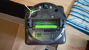 The roomba i7 robot vacuum unleashes powerful cleaning when, where, and how you want with a single command to your google assistant or alexa voice assistant. I Spent A Month With Irobot S Roomba I7 Robot Vacuum And I Love It Tec News