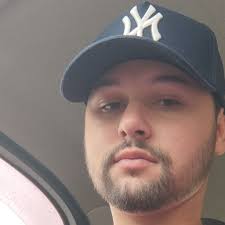 Baralho com 54 cartas Preto com Azul (52 cartas + 2 coringas).