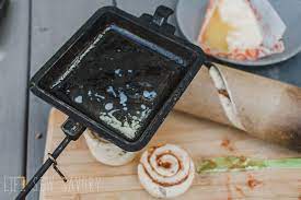 A List Of Delicious Hobo Pie Recipe To Make Easy Camping Desserts In Your Backyard Or On You Next Camping T Camping Desserts Camping Dessert Recipes Pies Maker