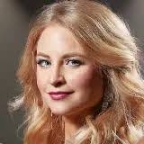 Samantha Duval's Instagram, Twitter & Facebook