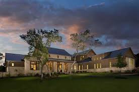 Browse hill country house plans with photos. Timeless Modern Farmhouse With Elegant Chic Interiors In Texas Hill Country