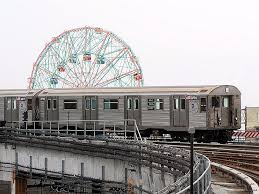 Anyone Remember The Paper R32 Q New York Subway Subway Train Places To Visit