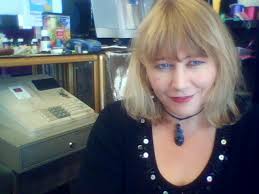 Divination @ Vesta's Hearth.......: Who is Paula Devine?