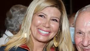 10.01.2022 · στο golden hall απαθανάτισε ο φωτογραφικός φακός τη ζήνα κουτσελίνη. Zhna Koytselinh H Aderfh Kai H Mhtera Toy Giwrgoy Karaibaz Celebrities Eidhseis