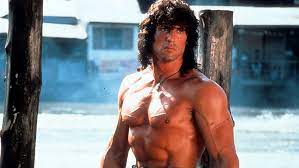 Sylvester stallone was born on july 6, 1946, in new york's gritty hell's kitchen, to jackie stallone (née labofish), an astrologer, and frank stallone, a beautician and hairdresser. Rambo 20 Unglaubliche Fakten Zur Filmreihe Mit Sylvester Stallone Mannersache